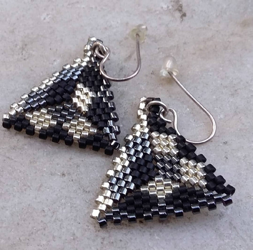 brincos triângulo|earrings triangle